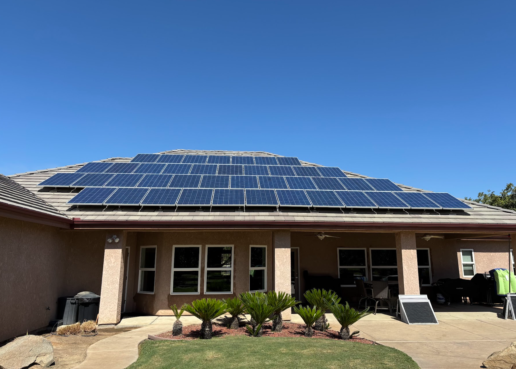 Residential solar panel cleaning service
